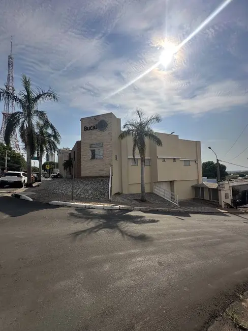 Sala Comercial à venda, 800m2 em Araés, Cuiaba - MT - imagem 1 Foto 1 de Sala Comercial à venda, 800m2 em Araés, Cuiaba - MT