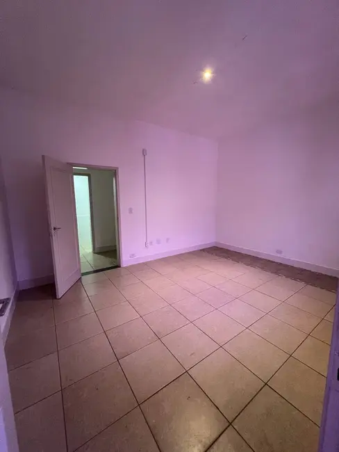 Sala Comercial à venda e para alugar, 615m2 em Centro-Sul, Cuiaba - MT - imagem 9 Foto 9 de Sala Comercial à venda e para alugar, 615m2 em Centro-Sul, Cuiaba - MT