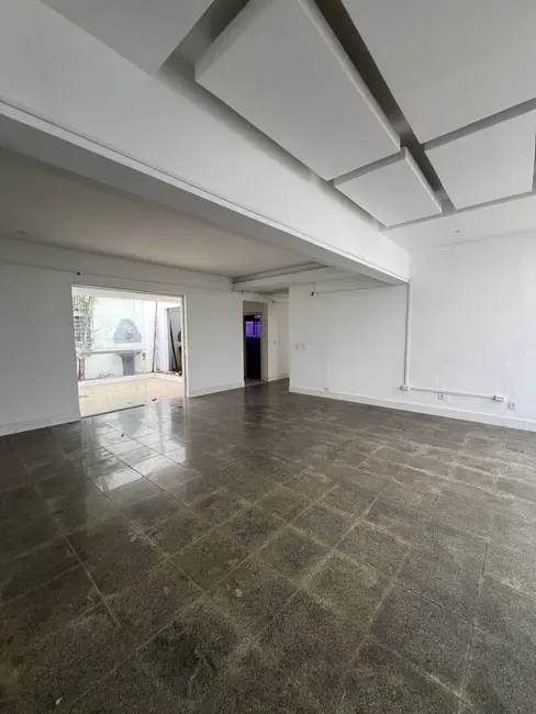 Sala Comercial à venda e para alugar, 615m2 em Centro-Sul, Cuiaba - MT - imagem 3 Foto 3 de Sala Comercial à venda e para alugar, 615m2 em Centro-Sul, Cuiaba - MT
