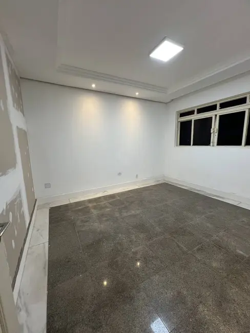 Sala Comercial à venda e para alugar, 615m2 em Centro-Sul, Cuiaba - MT - imagem 8 Foto 8 de Sala Comercial à venda e para alugar, 615m2 em Centro-Sul, Cuiaba - MT