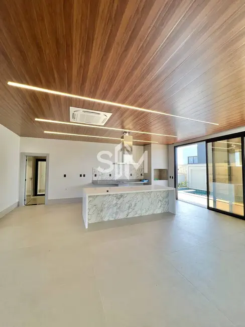 Foto 15 de Casa à venda, 307m2 em Ribeirão do Lipa, Cuiaba - MT