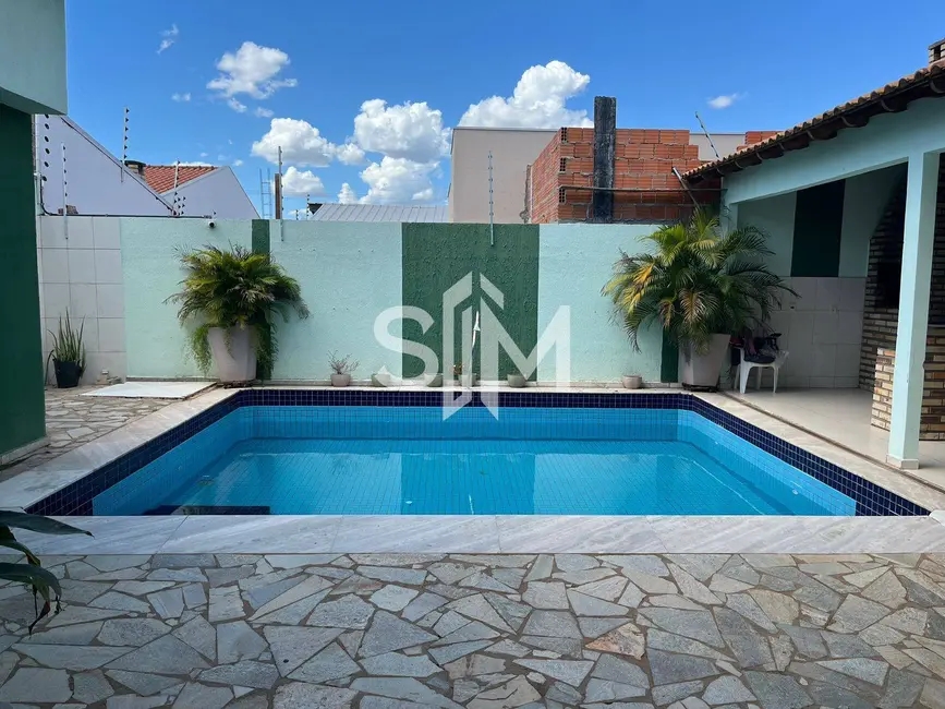 Foto 2 de Casa com 3 quartos à venda, 270m2 em Morada do Ouro, Cuiaba - MT