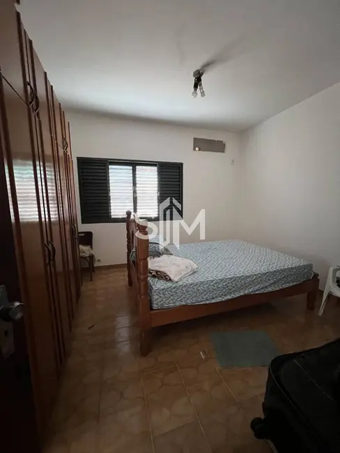Foto 5 de Casa com 1 quarto à venda, 230m2 em Cidade Alta, Cuiaba - MT