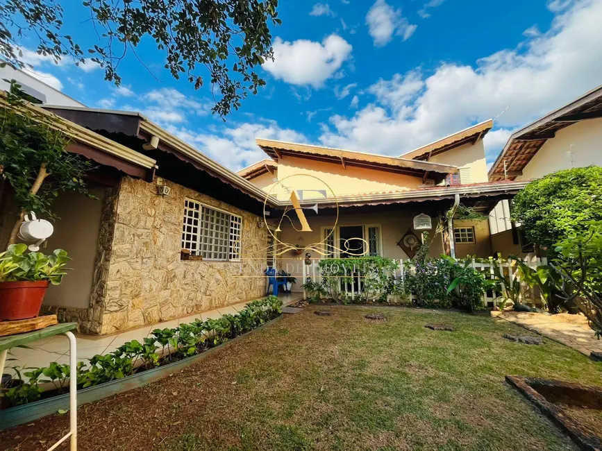 Foto 1 de Casa com 4 quartos à venda, 300m2 em Cidade Universitária, Campinas - SP