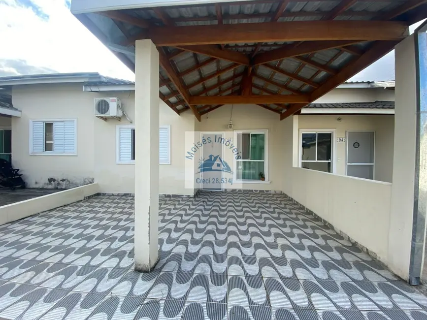 Foto 1 de Casa de Condomínio com 2 quartos à venda, 58m2 em Cidade Salvador, Jacarei - SP