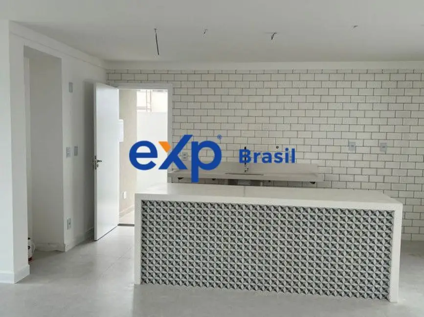 Casa com 4 quartos à venda, 180m2 em Camacari - BA - imagem 5 Foto 5 de Casa com 4 quartos à venda, 180m2 em Camacari - BA