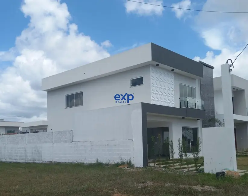 Casa com 4 quartos à venda, 195m2 em Camacari - BA - imagem 3 Foto 3 de Casa com 4 quartos à venda, 195m2 em Camacari - BA