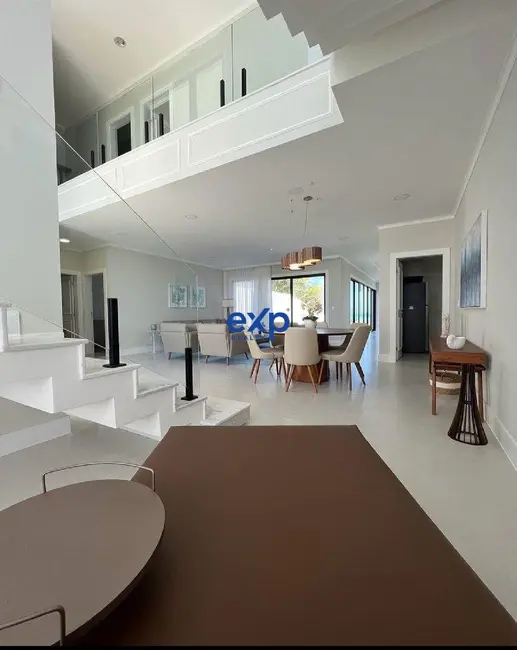 Foto 4 de Casa com 6 quartos à venda, 500m2 em Camacari - BA