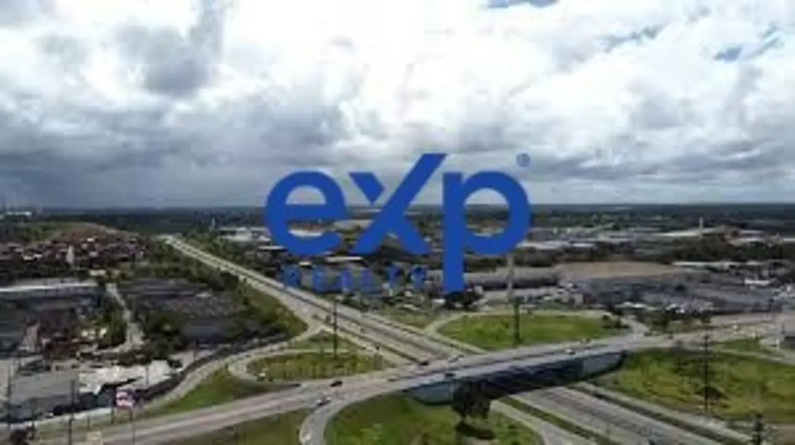 Foto 3 de Terreno / Lote à venda, 2760000m2 em Camacari - BA