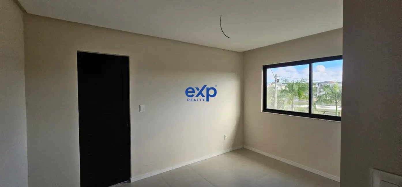 Casa com 3 quartos à venda, 180m2 em Camacari - BA - imagem 3 Foto 3 de Casa com 3 quartos à venda, 180m2 em Camacari - BA