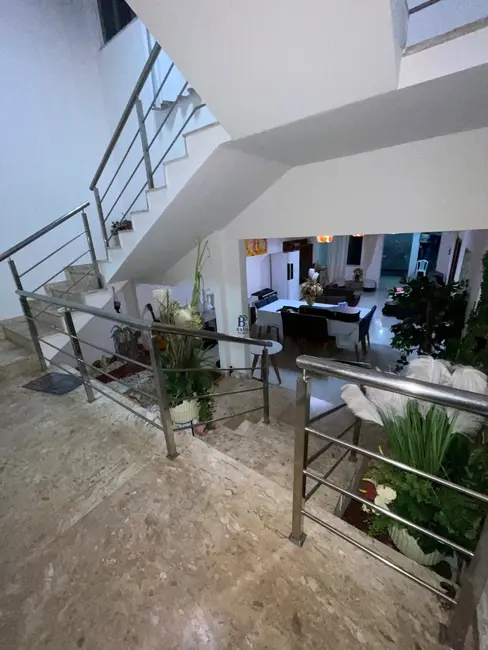 Casa com 4 quartos à venda e para alugar, 200m2 em Camacari - BA - imagem 3 Foto 3 de Casa com 4 quartos à venda e para alugar, 200m2 em Camacari - BA