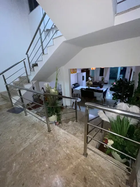 Casa com 4 quartos à venda e para alugar, 200m2 em Camacari - BA - imagem 3 Foto 3 de Casa com 4 quartos à venda e para alugar, 200m2 em Camacari - BA