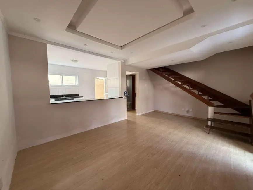 Casa com 2 quartos à venda, 84m2 em Camacari - BA - imagem 4 Foto 4 de Casa com 2 quartos à venda, 84m2 em Camacari - BA