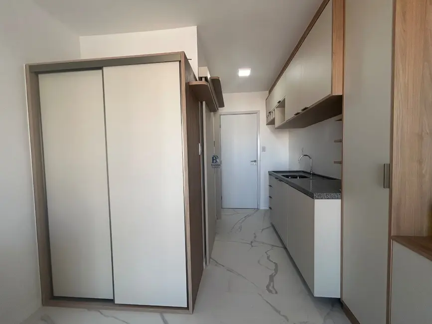 Apartamento com 1 quarto à venda, 18m2 em Amaralina, Salvador - BA - imagem 8 Foto 8 de Apartamento com 1 quarto à venda, 18m2 em Amaralina, Salvador - BA