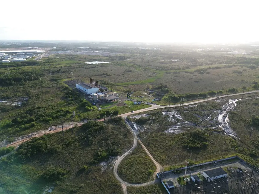 Foto 1 de Terreno / Lote à venda, 63600m2 em Camacari - BA