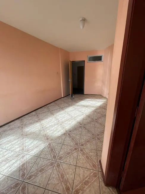 Apartamento com 1 quarto à venda, 47m2 em Centro, Camacari - BA - imagem 3 Foto 3 de Apartamento com 1 quarto à venda, 47m2 em Centro, Camacari - BA