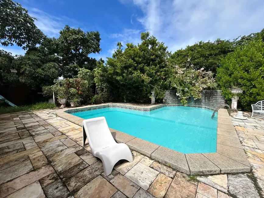 Foto 1 de Casa de Condomínio com 5 quartos à venda, 500m2 em Portão, Lauro De Freitas - BA