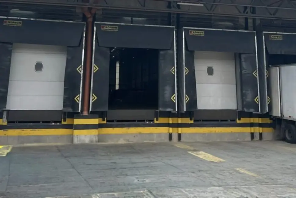 Foto 1 de Armazém / Galpão para alugar, 2500m2 em Fazenda Coutos, Salvador - BA