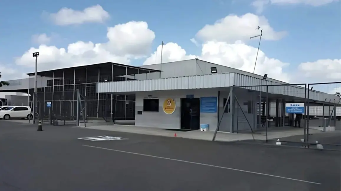 Foto 2 de Armazém / Galpão para alugar, 1500m2 em Camacari - BA