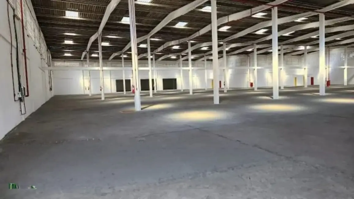Foto 3 de Armazém / Galpão para alugar, 2500m2 em Campinas de Pirajá, Salvador - BA