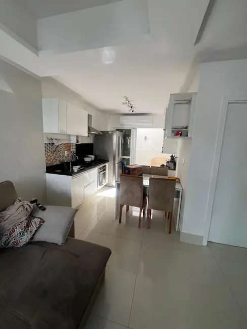 Foto 6 de Casa com 3 quartos para alugar, 1000m2 em Camacari - BA