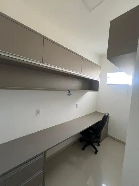 Foto 3 de Casa com 3 quartos para alugar, 1000m2 em Camacari - BA