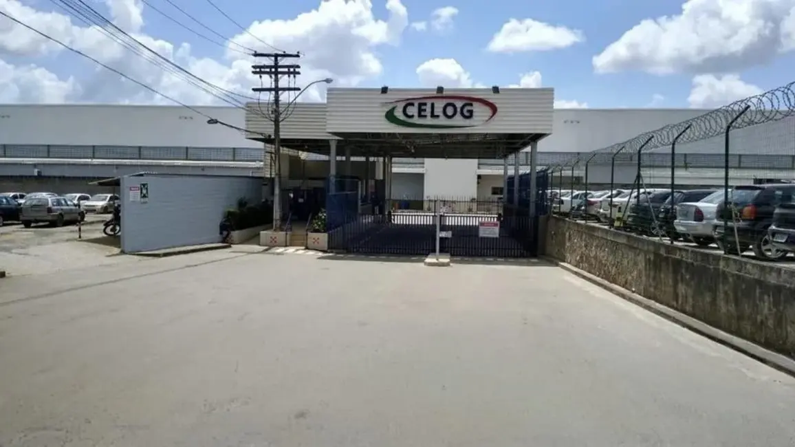 Foto 2 de Armazém / Galpão para alugar, 2500m2 em Simoes Filho - BA