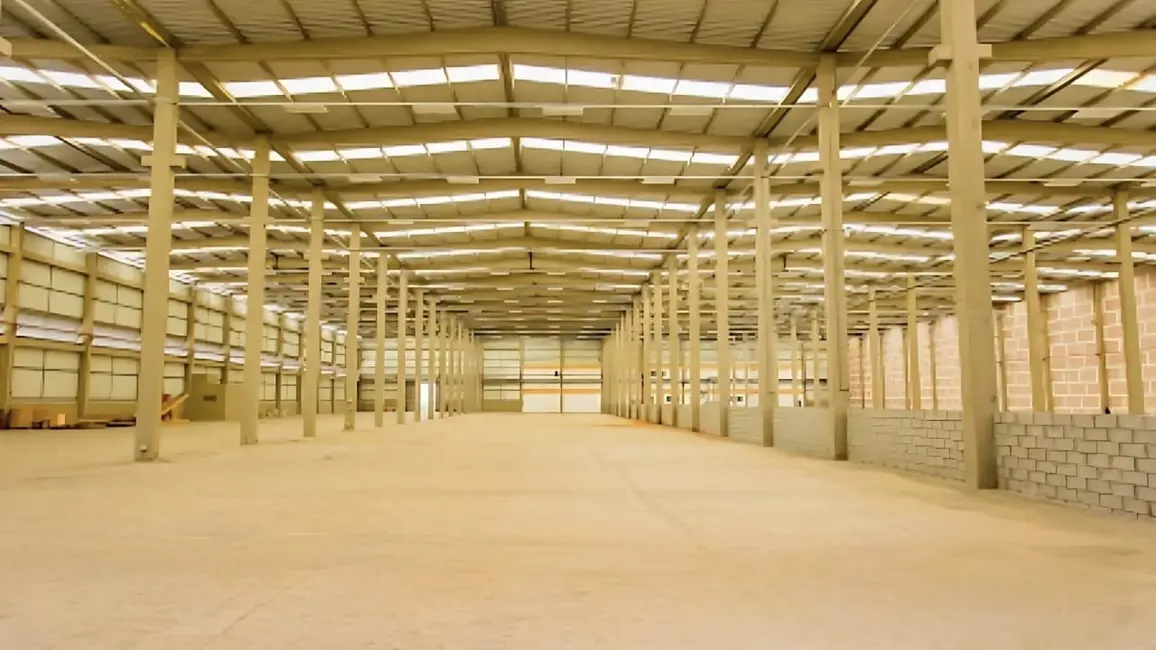 Armazém / Galpão para alugar, 2000m2 em Camacari - BA - imagem 1 Foto 1 de Armazém / Galpão para alugar, 2000m2 em Camacari - BA