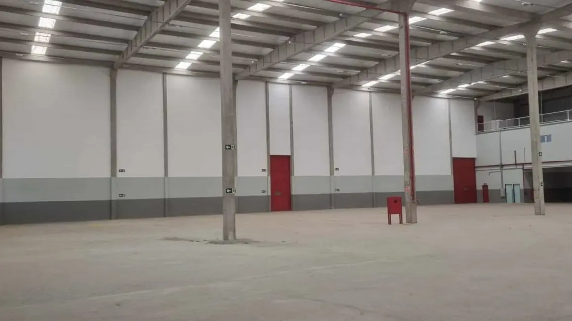 Armazém / Galpão para alugar, 3303m2 em Centro, Feira De Santana - BA - imagem 3 Foto 3 de Armazém / Galpão para alugar, 3303m2 em Centro, Feira De Santana - BA