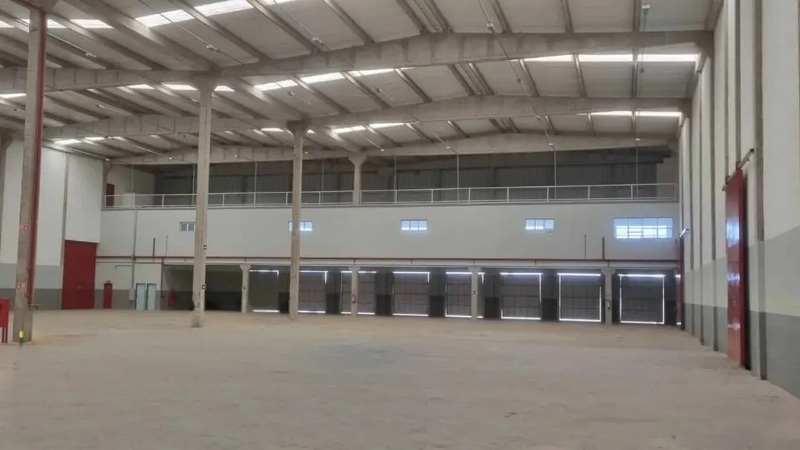 Armazém / Galpão para alugar, 3303m2 em Centro, Feira De Santana - BA - imagem 1 Foto 1 de Armazém / Galpão para alugar, 3303m2 em Centro, Feira De Santana - BA