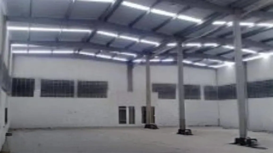 Foto 2 de Armazém / Galpão para alugar, 365m2 em Cassange, Salvador - BA