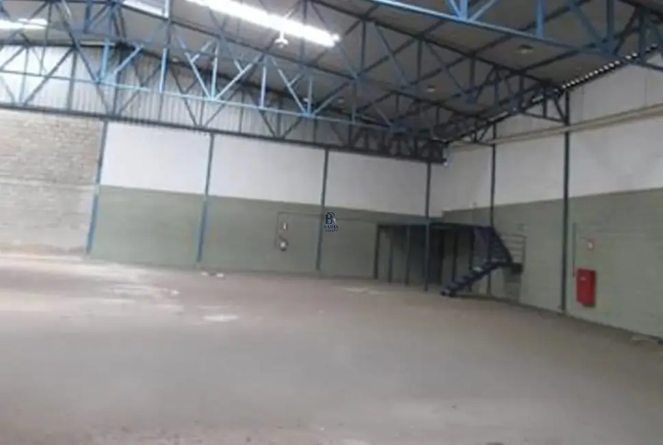 Foto 2 de Armazém / Galpão para alugar, 750m2 em Buraquinho, Lauro De Freitas - BA