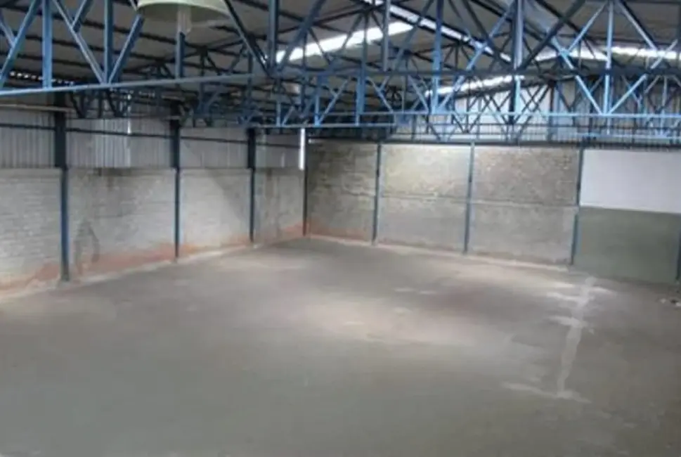 Armazém / Galpão para alugar, 750m2 em Buraquinho, Lauro De Freitas - BA - imagem 1 Foto 1 de Armazém / Galpão para alugar, 750m2 em Buraquinho, Lauro De Freitas - BA