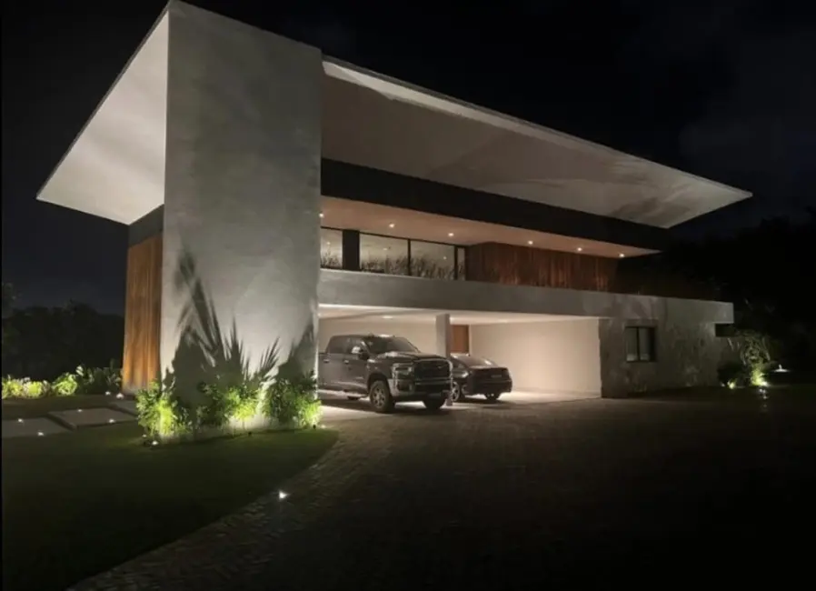 Casa com 5 quartos à venda, 680m2 em Portão, Lauro De Freitas - BA - imagem 5 Foto 5 de Casa com 5 quartos à venda, 680m2 em Portão, Lauro De Freitas - BA