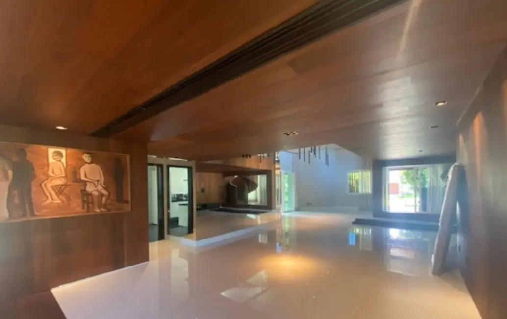 Casa com 6 quartos à venda, 382m2 em Portão, Lauro De Freitas - BA - imagem 3 Foto 3 de Casa com 6 quartos à venda, 382m2 em Portão, Lauro De Freitas - BA