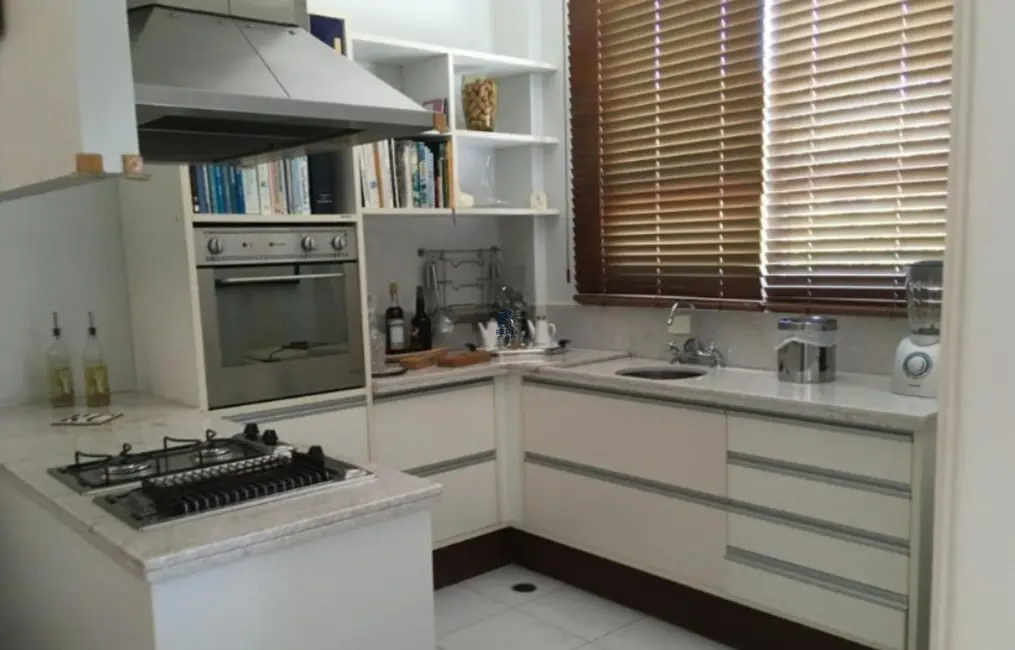 Foto 7 de Casa com 8 quartos à venda, 1500m2 em Portão, Lauro De Freitas - BA