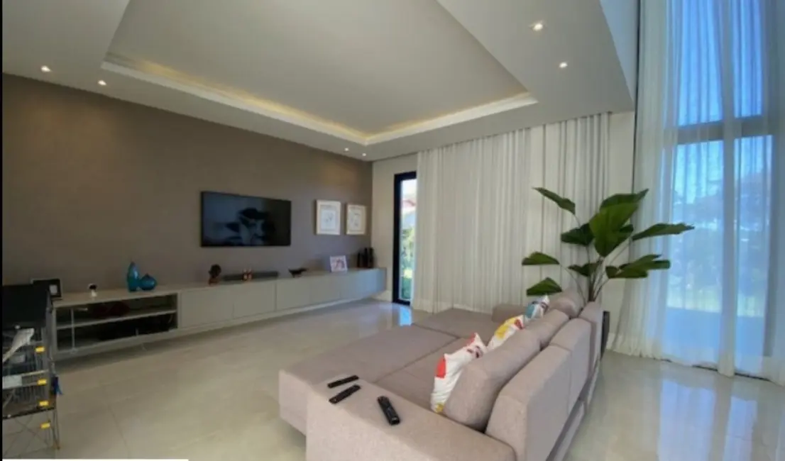 Casa com 5 quartos à venda, 538m2 em Portão, Lauro De Freitas - BA - imagem 9 Foto 9 de Casa com 5 quartos à venda, 538m2 em Portão, Lauro De Freitas - BA