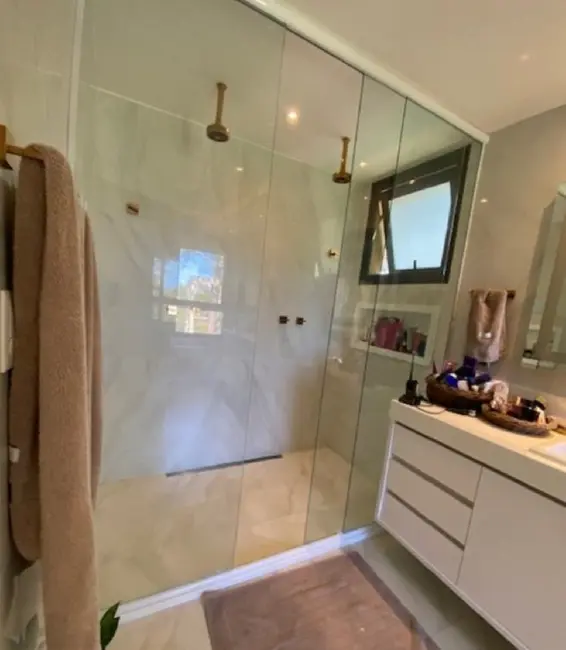 Casa com 5 quartos à venda, 538m2 em Portão, Lauro De Freitas - BA - imagem 5 Foto 5 de Casa com 5 quartos à venda, 538m2 em Portão, Lauro De Freitas - BA