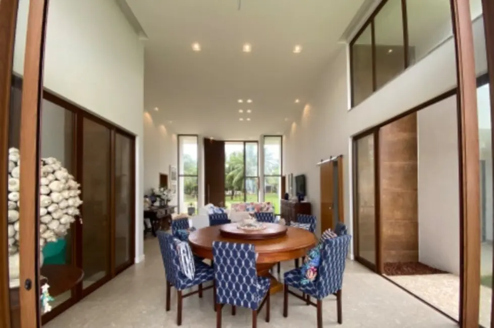 Casa com 4 quartos à venda e para alugar, 400m2 em Camacari - BA - imagem 8 Foto 8 de Casa com 4 quartos à venda e para alugar, 400m2 em Camacari - BA