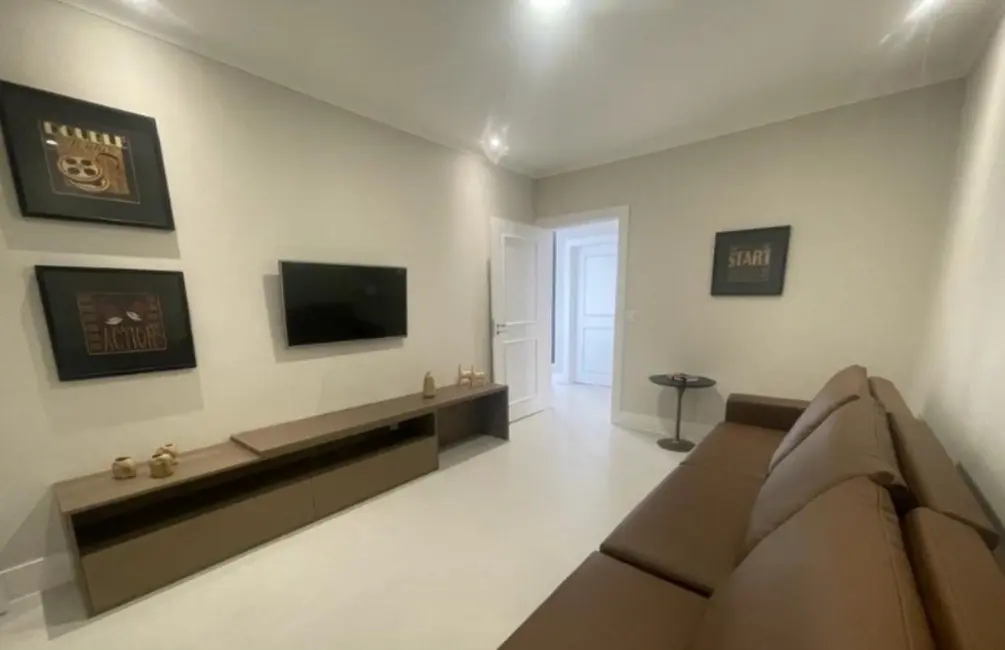 Casa com 6 quartos à venda, 413m2 em Camacari - BA - imagem 9 Foto 9 de Casa com 6 quartos à venda, 413m2 em Camacari - BA