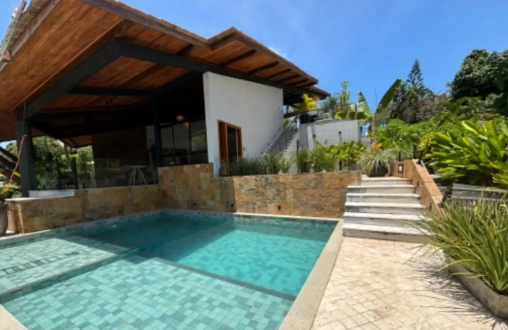 Foto 1 de Casa com 6 quartos à venda, 500m2 em Portão, Lauro De Freitas - BA