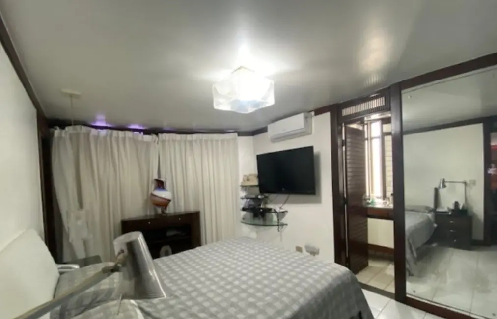 Foto 4 de Casa com 4 quartos à venda, 600m2 em Portão, Lauro De Freitas - BA