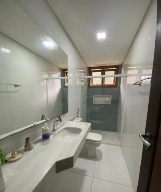 Casa com 6 quartos à venda, 850m2 em Portão, Lauro De Freitas - BA - imagem 3 Foto 3 de Casa com 6 quartos à venda, 850m2 em Portão, Lauro De Freitas - BA