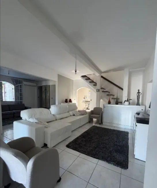 Foto 7 de Casa com 4 quartos à venda e para alugar, 400m2 em Portão, Lauro De Freitas - BA