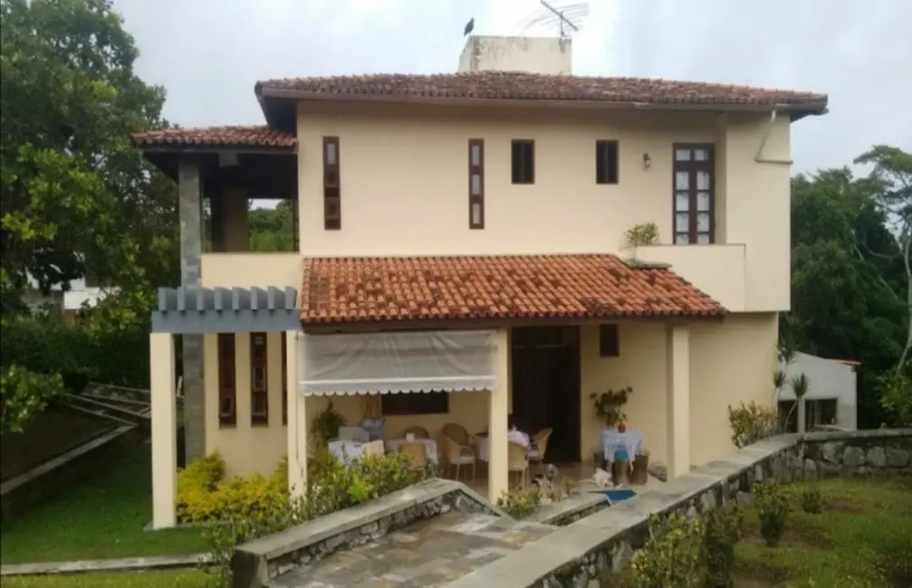 Foto 1 de Casa com 4 quartos à venda e para alugar, 245m2 em Portão, Lauro De Freitas - BA