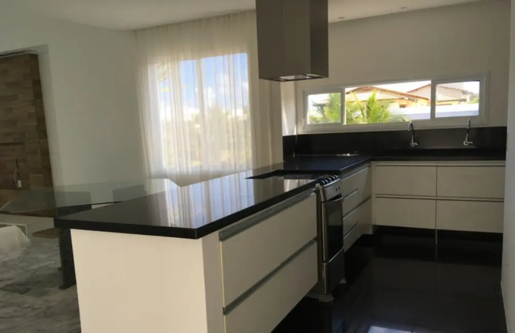 Casa com 3 quartos à venda, 270m2 em Vilas do Atlântico, Lauro De Freitas - BA - imagem 5 Foto 5 de Casa com 3 quartos à venda, 270m2 em Vilas do Atlântico, Lauro De Freitas - BA