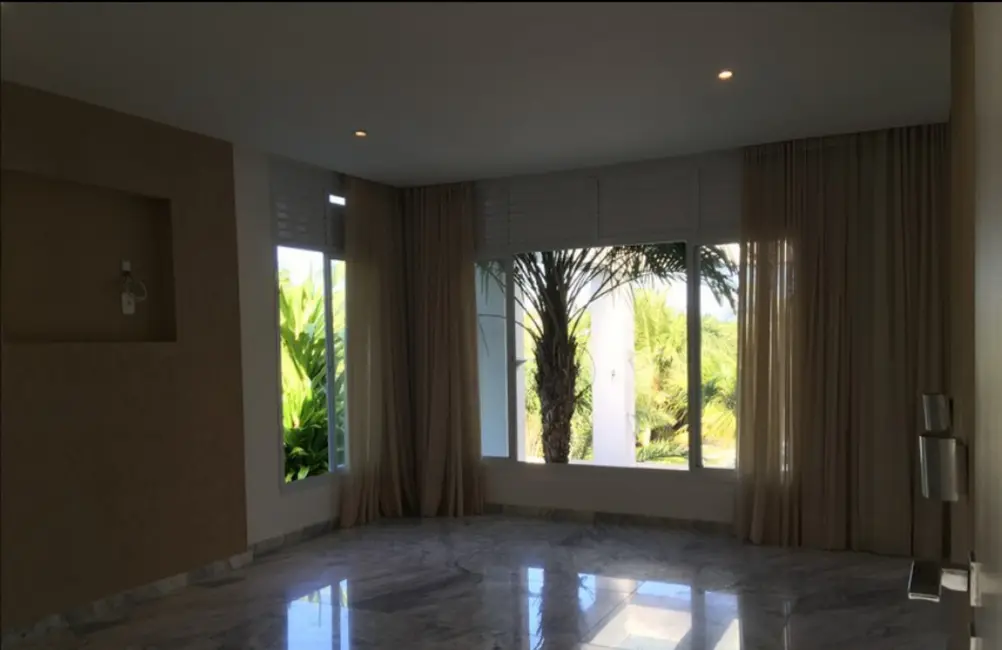 Casa com 3 quartos à venda, 270m2 em Vilas do Atlântico, Lauro De Freitas - BA - imagem 3 Foto 3 de Casa com 3 quartos à venda, 270m2 em Vilas do Atlântico, Lauro De Freitas - BA