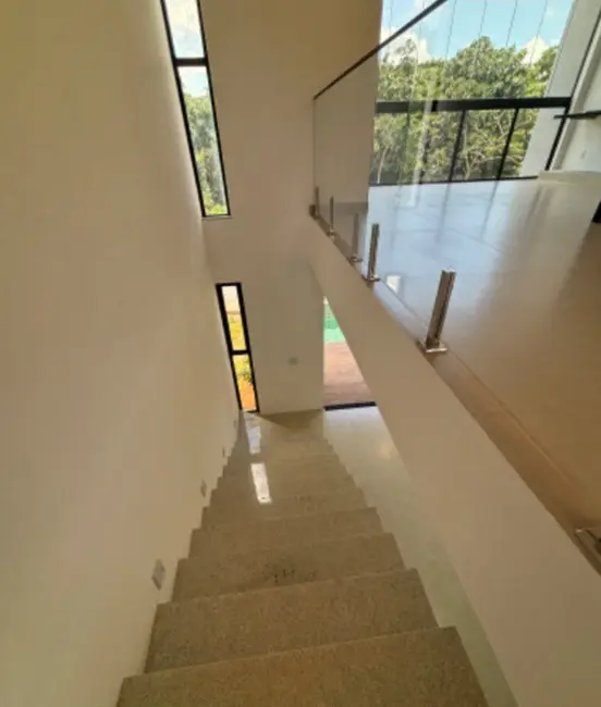 Foto 4 de Casa com 4 quartos à venda, 291m2 em Camacari - BA