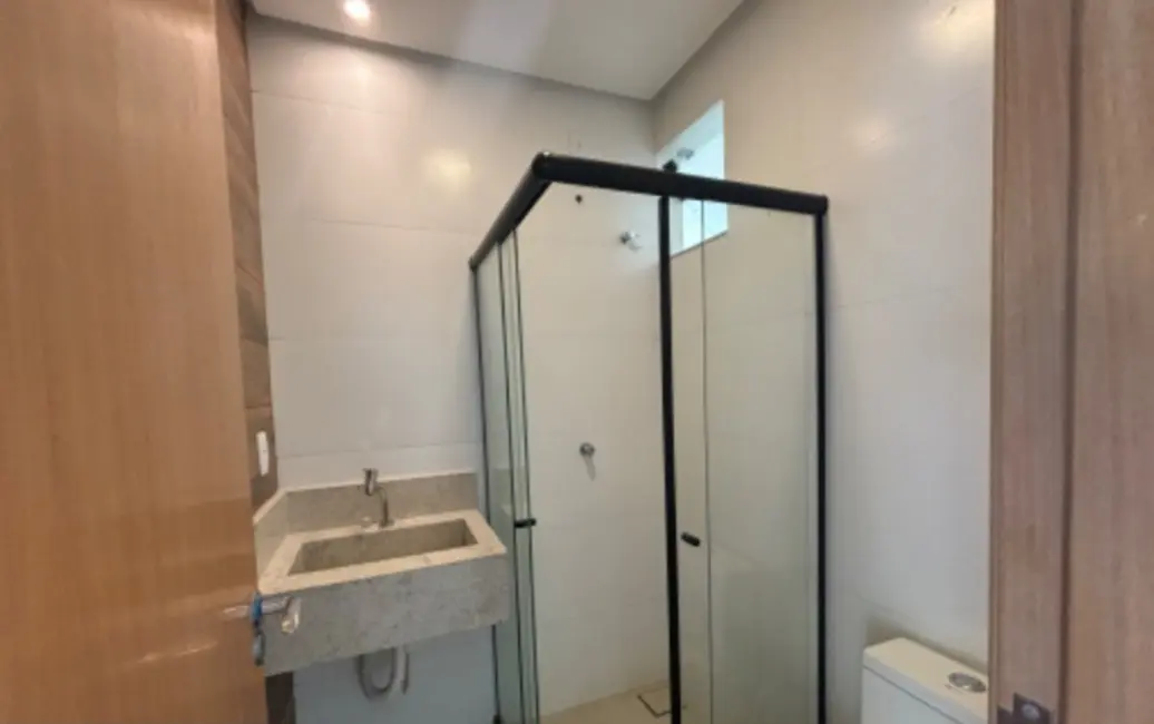 Foto 2 de Casa com 4 quartos à venda, 291m2 em Camacari - BA