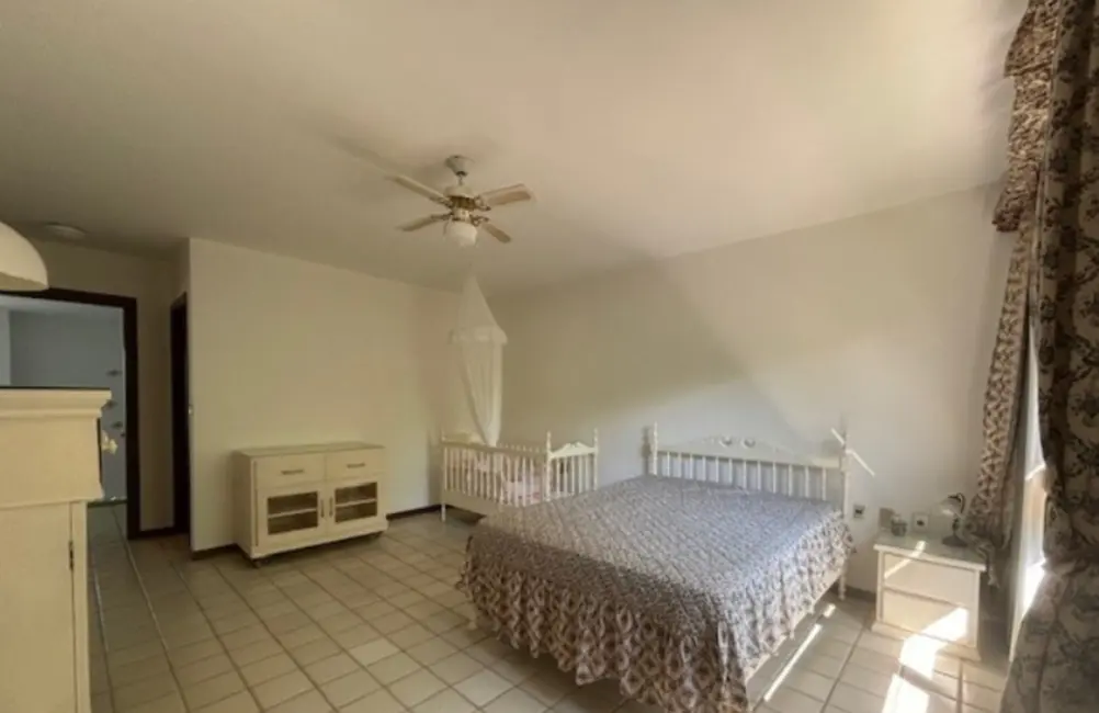 Casa com 4 quartos à venda e para alugar, 350m2 em Portão, Lauro De Freitas - BA - imagem 8 Foto 8 de Casa com 4 quartos à venda e para alugar, 350m2 em Portão, Lauro De Freitas - BA